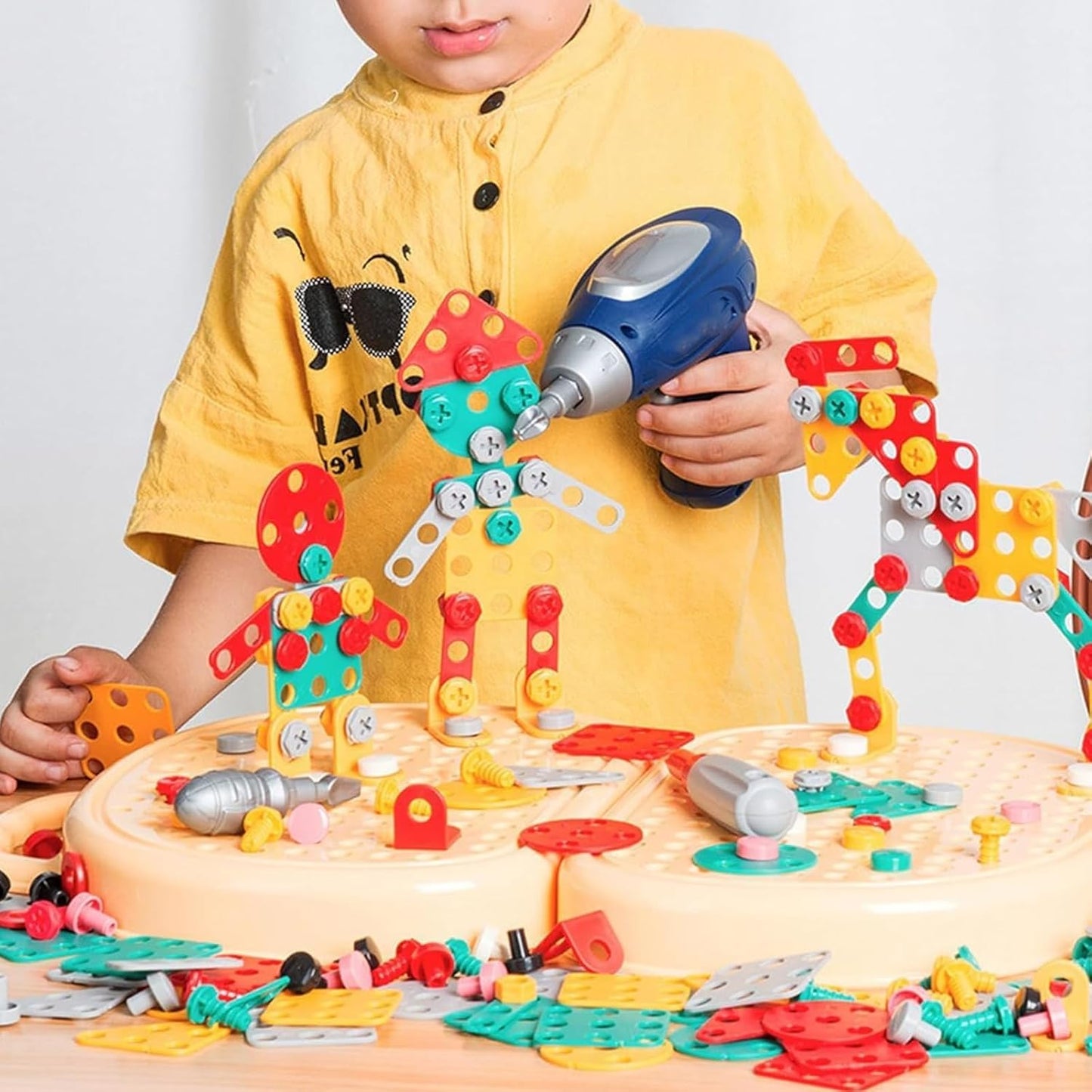 ScrewPlay™ – Interactive Puzzle Set